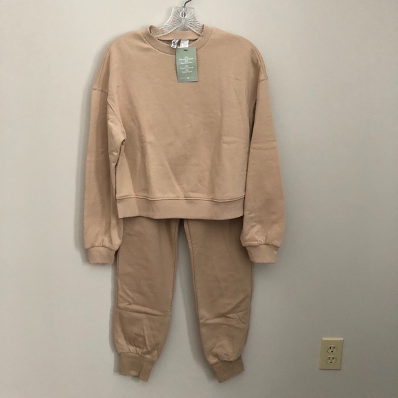H&M Other - NWT H&M Divided Matching Co-Ord Beige Sweatpants Set Women's Small/Extra Small